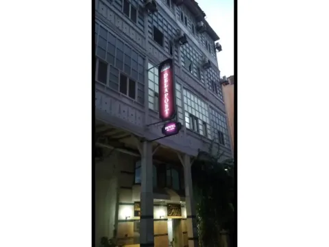 De La Poste - Photo 1