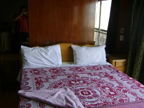 Isis - Photo 3