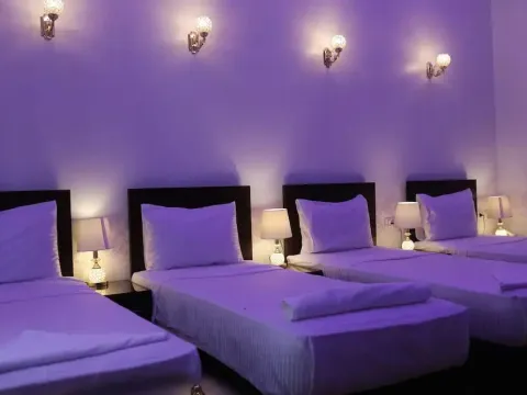 New Midtown Hotel - Photo 4