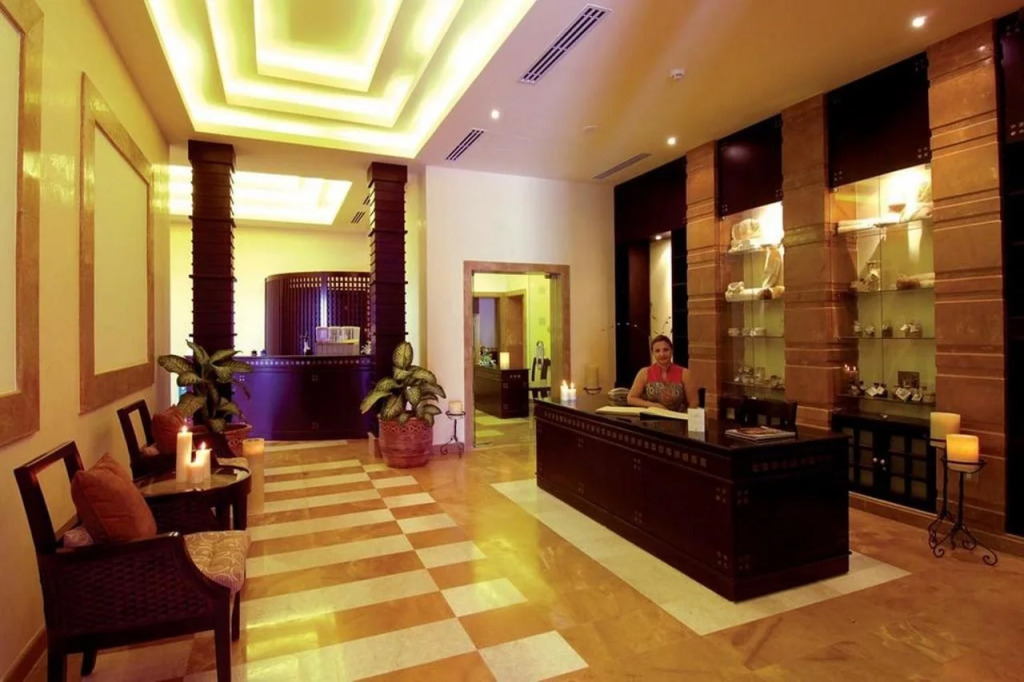 Reef Oasis Blue Bay Resort Hotel Families & Couples Only 