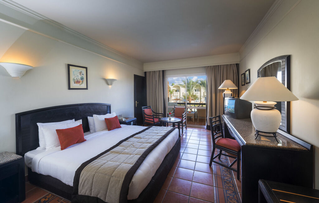 Reef Oasis Beach Resort - фото 2