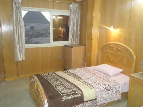 Sphinx Guest House - Photo 4