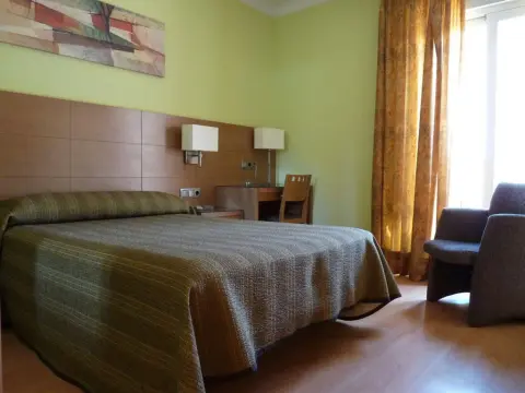 4C Puerta Europa - Photo 4