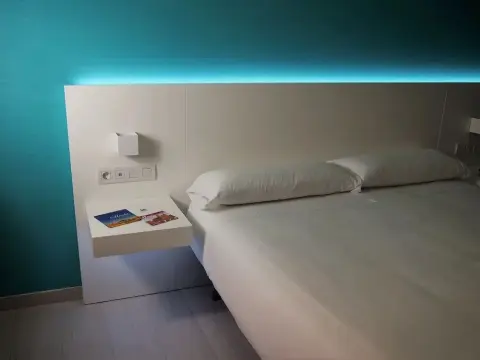 A de Lolo - Four Rooms - Photo 1