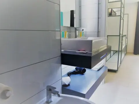 A de Lolo - Four Rooms - Photo 3