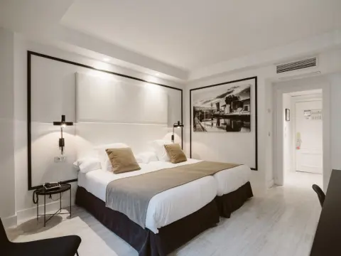 Hotel Abando - Photo 4