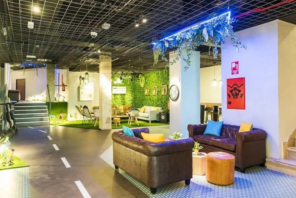abba Atocha - Photo 1