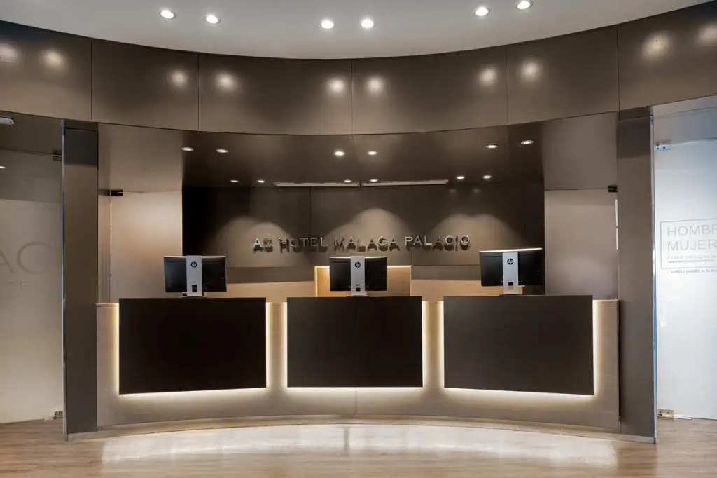 AC Hotel Málaga Palacio by Marriott - Photo 2