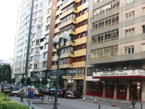 Acebos Azabache Gijón - Photo 1