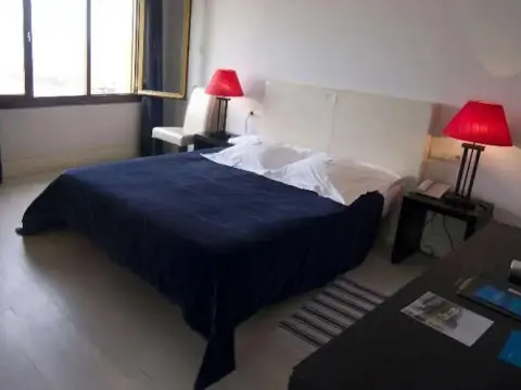 Aisia Islares - Photo 1