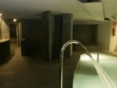 Aisia Islares - Photo 4