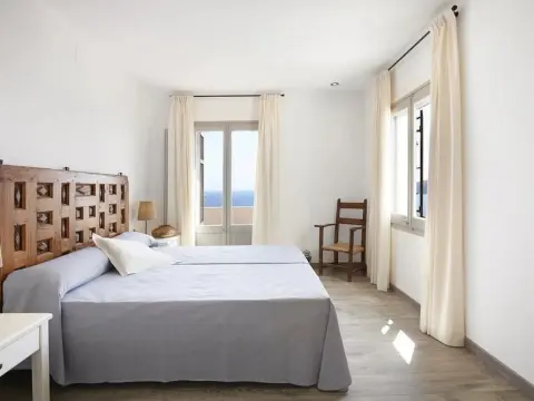 Al-3 Llafranc 14 PAX - Photo 3