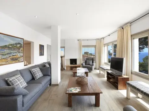 Al-3 Llafranc 14 PAX - Photo 4