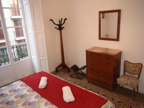 Altamira Apartments - Photo 2