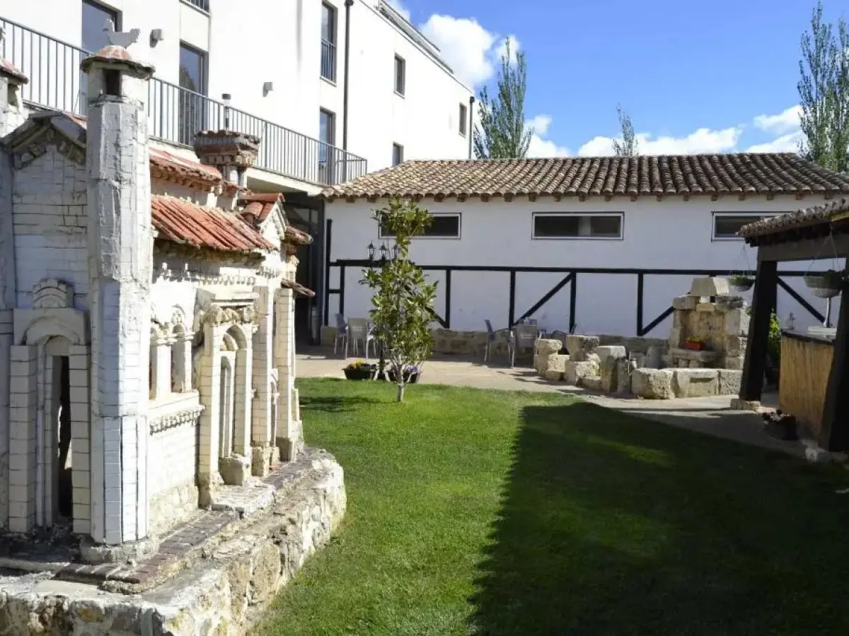 Hotel Amanecer en Campos