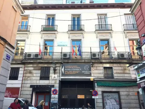 Apartamento atico en Puerta del Sol - Photo 1