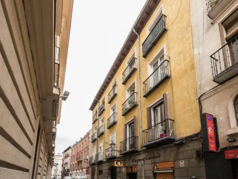 Apartamento Dúplex en Puerta del Sol - Photo 1