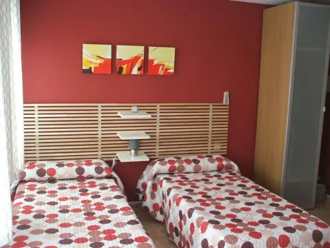 Apartamentos El Cenachero - Photo 2