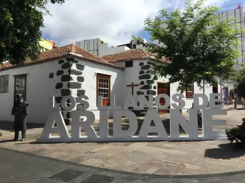 Apartamentos Los Laureles - Photo 1