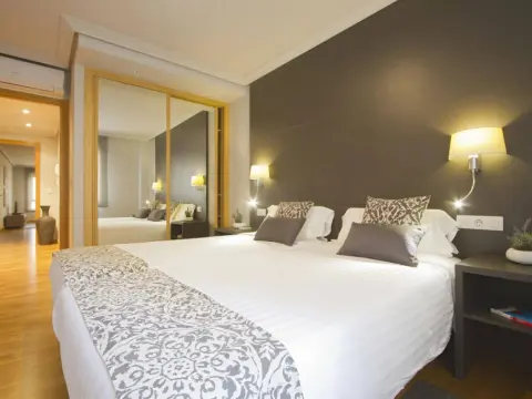 Apartamentos Luxury Marabo Suites - Photo 3