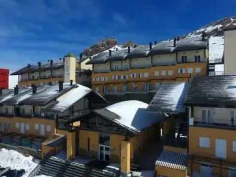 Apartamentos Vista Sierra Nevada - Photo 1