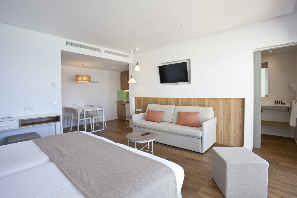 Aparthotel Ponent Mar - Photo 3