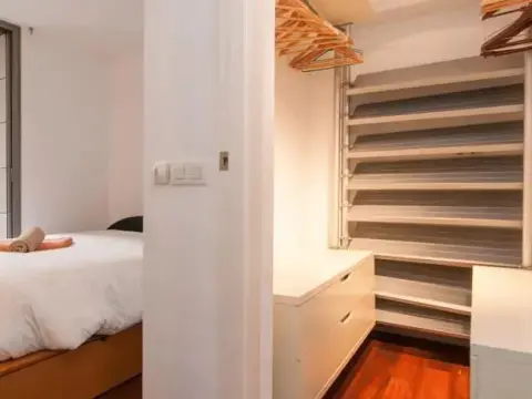 Apartment Travessera de Gracia - Photo 2