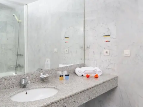 As Hoteles Porta Catalana Hotel - Foto 4