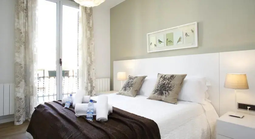 Urban Suites - Photo 4