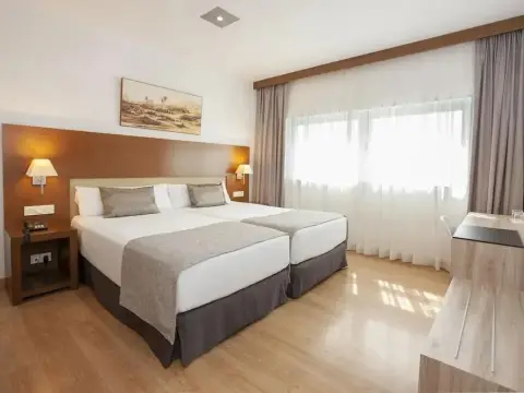 B&B Hotel Logroño Las Cañas - Photo 4