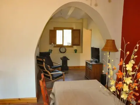 Beautiful 4-bed House in Campo de Ricote - фото 3