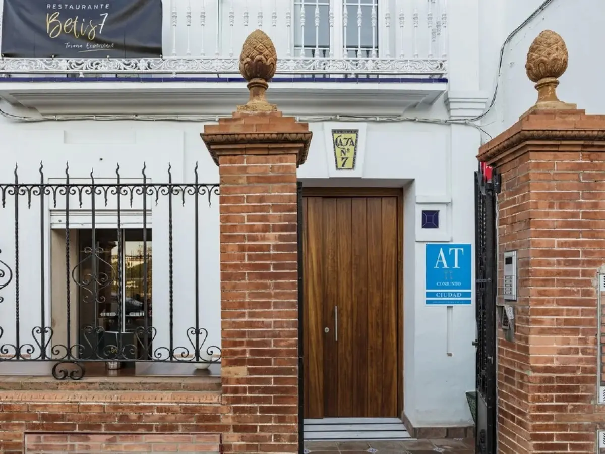 Betis 7 Luxury Boutique Apartments