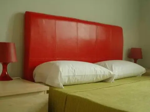 Blue Moon Apartments - Photo 2