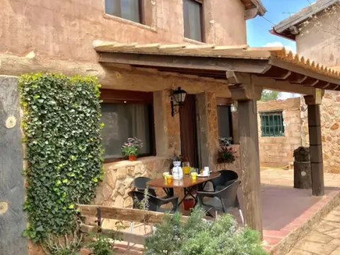 Cabañas el Acuifero  - N05 Árbol Paraíso - Photo 1