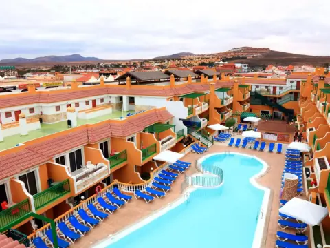 Caleta Garden Apartments - Photo 4