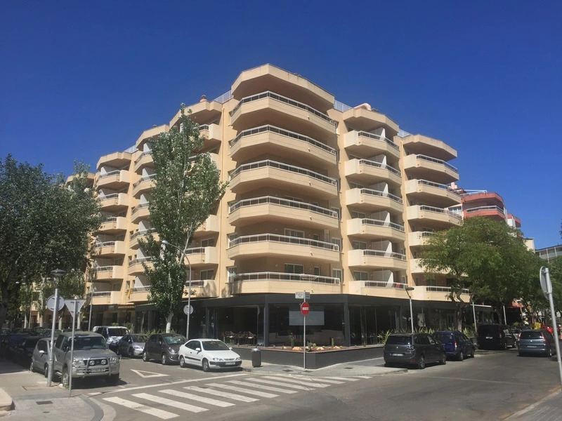 CALIFORNIA APARTMENTS
