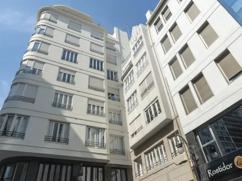 Carrera Luxury Olympia - Photo 1