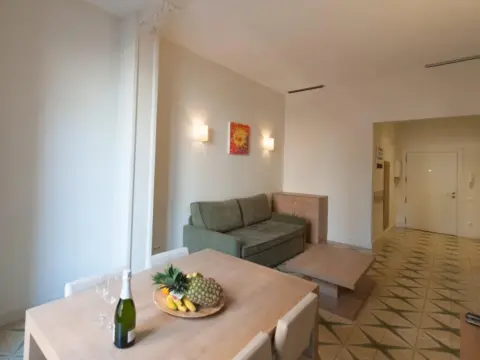 Sunny Flats - Photo 2