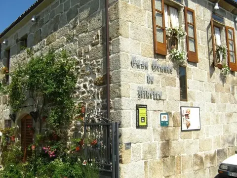 Casa Grande Do Ribeiro - Photo 1