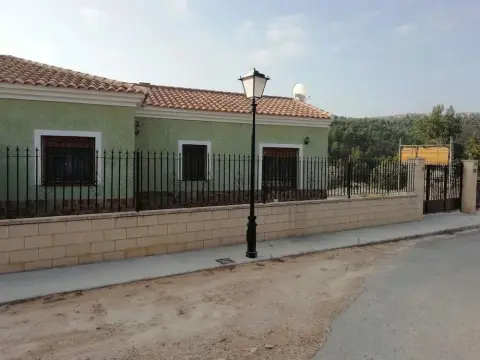 Casa Rural Puente del Segura F - Photo 1