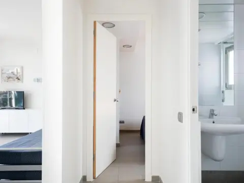 Castellmar Apartments - Photo 2