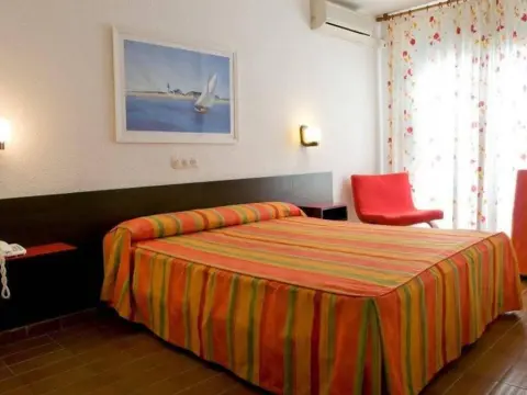 Checkin Torredembarra - Photo 4