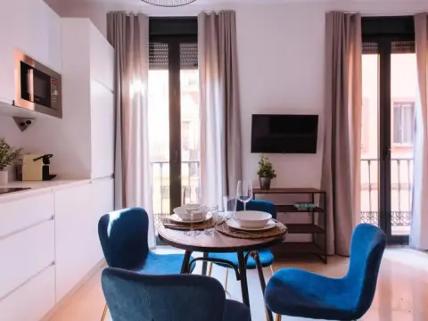 Chiqui and Vicente Bright Apartment - Photo 4