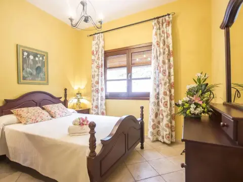 Complejo Turístico Rural Las Mayoralas - Photo 3