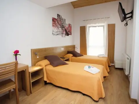 Complexo Xacobeo - Photo 4