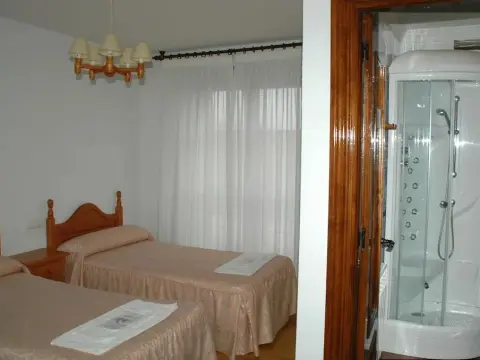 Convento de Foncebadon - Photo 4