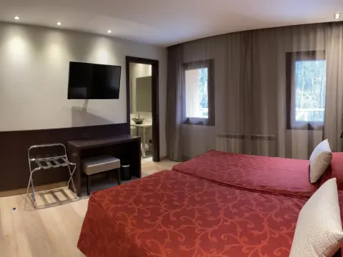 De La Trucha Hotel - Photo 3