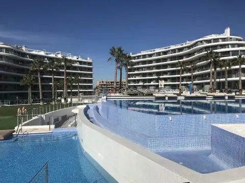 Deluxe Apartment Arenales del Sol Beach - Photo 4