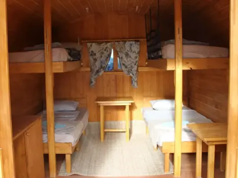 Eco-wooden Houses Camping Montaña Roja - Foto 2