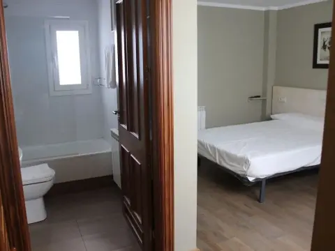 El Camino Urban Rooms - Photo 4